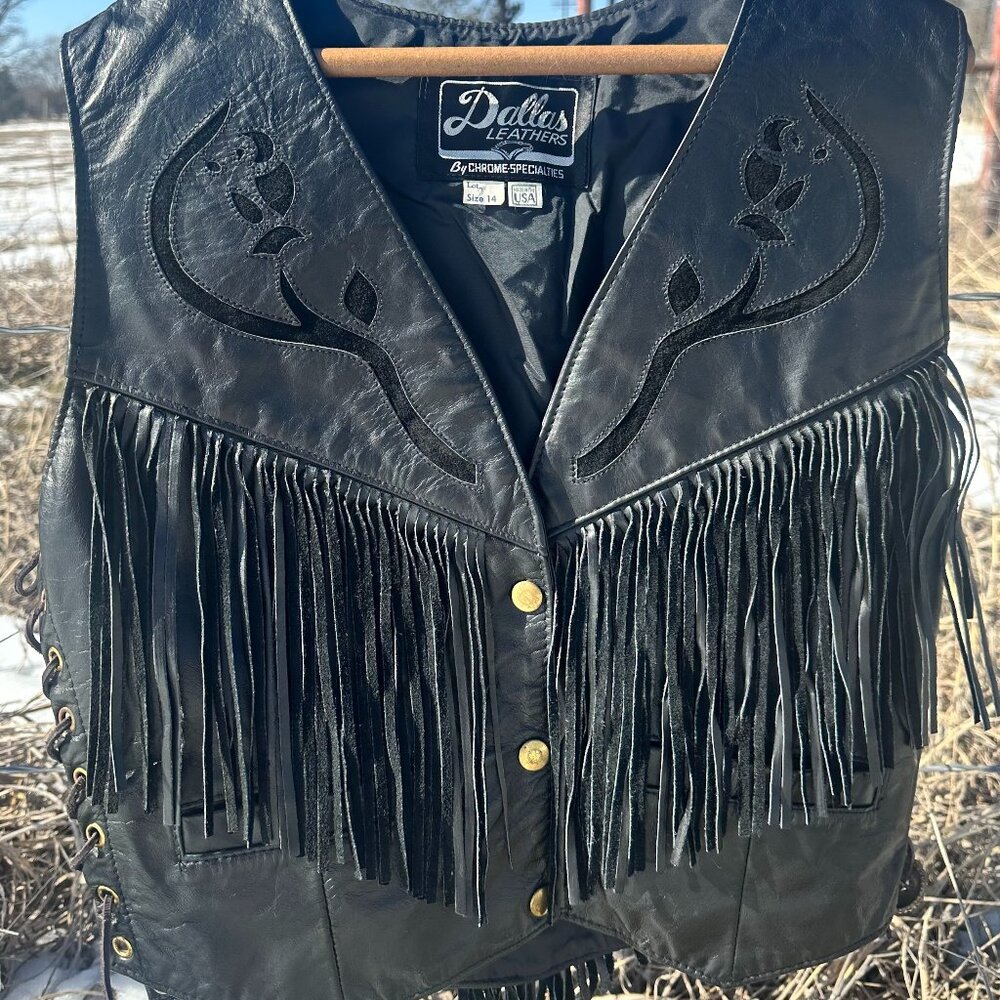 Vintage womens 1980s, DALLAS LEATHER, black leather fringe vest